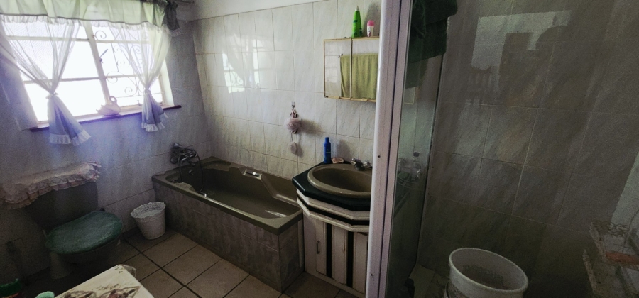 3 Bedroom Property for Sale in Kroonheuwel Free State